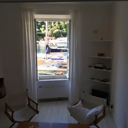 Pieds Dans L'eau A By Portofinovacanze Apartment *